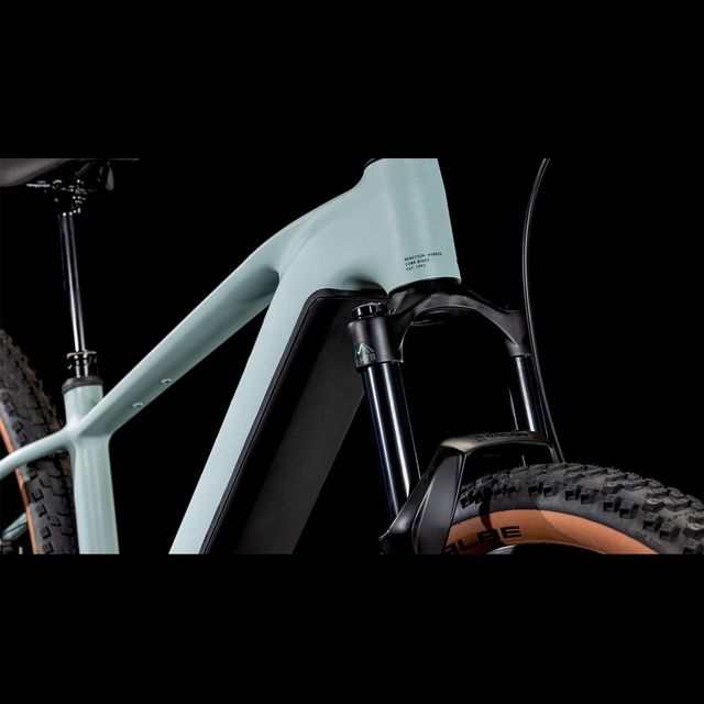 CUBE Reaction Hybrid Race 800 sähköpyörä CUBE Reaction Hybrid Race 800 sähköpyörä